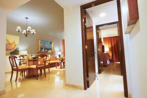 The Royal CancunSuites Resort -Inclusive