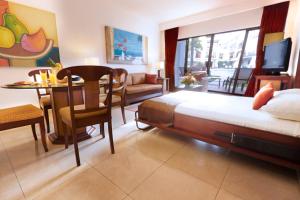 The Royal CancunSuites Resort -Inclusive