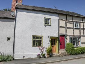 Fern House, Craven Arms