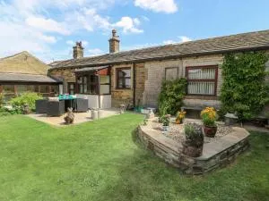 West End House - Cullingworth