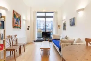 Beautiful 1 Bedroom Apartment in Shepherd's Bush - Acton