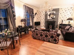 Sneaton Hall Apartment 4