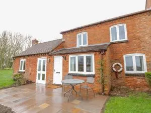 Wigrams Canalside Cottage - Napton on the Hill