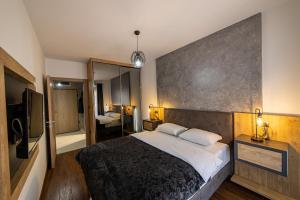 Apartments 28 Master Quart