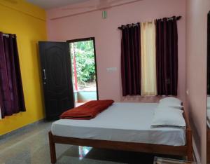 Lake View Homestay by StayApart