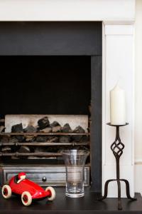 Veeve - Magnificent Marble Arch