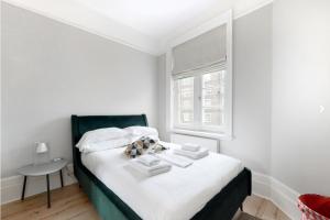 Modern 2 Bed Flat - The Black Dog Pub APT - 6 mins from Vauxhall station