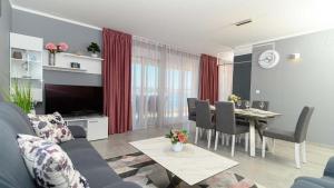 Seaside Luxury Apartment Trogir