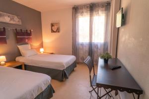 Hotels Le President-Gare Nimes Pont Du Gard : photos des chambres