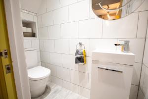 3 Nadler House - Basement City Centre Flat