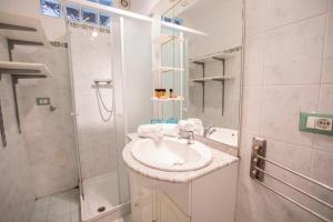 Le Suquet Style III by Connexion