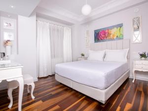 Double Room with Sea View room in Ascot Hotel Buyukada