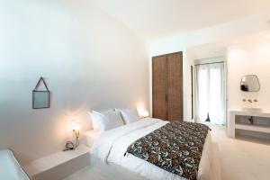  Master Suite with Veranda and Hot Tub room in Koukoumi Vegan Boutique Hotel