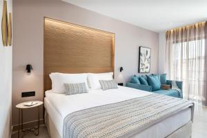 Premium Quadruple Room room in M City Hotel