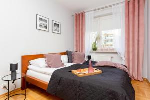 Mokotów Apartment Bluszczańska by Noclegi Renters