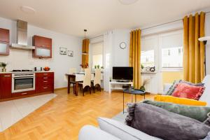 Mokotów Apartment Bluszczańska by Renters