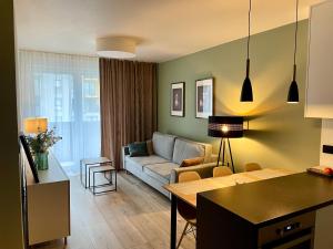 Uroczy Apartament 38 m2 Tychy, Śląskie Ogrody - 3hvězdičkové hotely ve městě Tychy