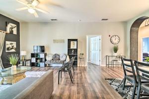 Bahama Bay Condo with Patios Less Than 10 Mi to Disney!