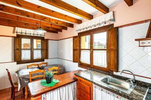 Casa Sabina, Zona de playa y montaña