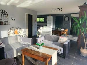Villas Villa de 3 chambres avec piscine privee sauna et jardin clos a Marigny : photos des chambres