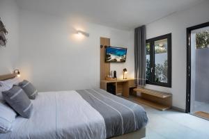 The Square Cannigione img17