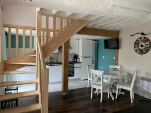 Maisons de vacances maison chaleureuse en plein coeur de Livarot : photos des chambres