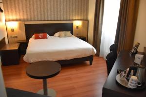 Hotels Hotel Le Coureau : photos des chambres