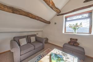 Beautiful 16th Century Ty Cerrig Cottage,in stunning grounds with great views
