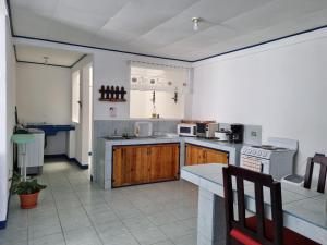 Entire Cozy apartment for you, 5 min SJO Airport