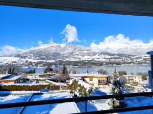 Studio vue sur lac et montagne