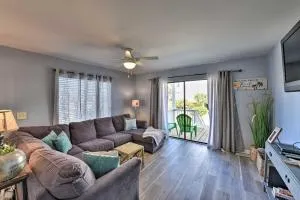 Relaxing Harbor Island Condo Walk to the Beach! - Oceanmarsh Subdivision