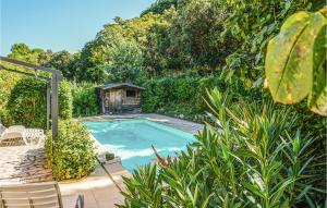 Maisons de vacances Lovely Home In Berlou With Kitchen : photos des chambres