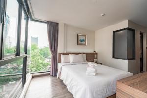 Sovereign Group Hotel at Pratunam