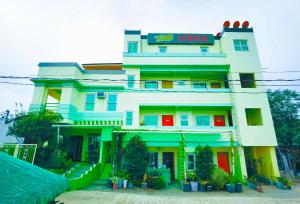 RedDoorz at D128 Lodge Cagayan Valley