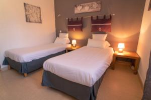 Hotels Le President-Gare Nimes Pont Du Gard : Chambre Familiale