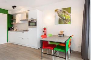 Welcome in - Beneden appartement direct aan het Sneekermeer met tuin