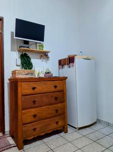 Suíte Pé na Areia- Espaço Independente na Praia do Curral com localização privilegiada - simplicidade e comodidade com o pôr do sol mais lindo de Ilhabela - melhor custo benefício para até 4 pessoas , na Av José Pacheco do Nascimento nº 768