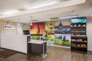 Clarion Pointe Forsyth I-75