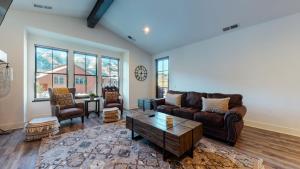 Snowcreek VII #1403 condo