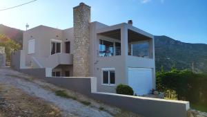 Villa with Aegean views