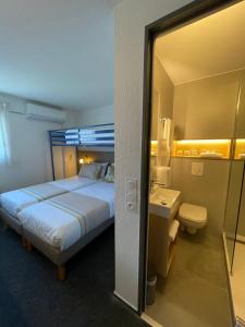 Hotels FastHotel Biarritz Bidart Cote-Basque - Un hotel FH Collection : Chambre Triple Confort