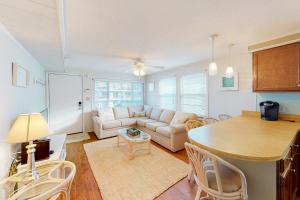 North Point Condo 301