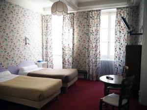 Hotels Hotel Saint Jean : photos des chambres