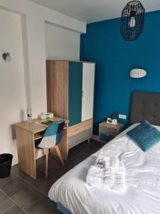 Hotels Logis Le Franco Belge : Chambre Double Confort