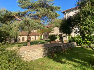 Les Granges de la Leigne, Ruffec