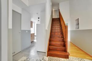 Appartements Chic and spacious apart with parking : photos des chambres