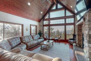 Glacier Peak Lodge