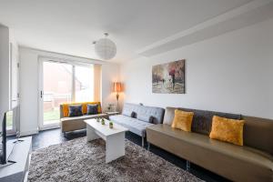 Stanley Sparkle Stays - 4BRooms, 4Beds, Prkg, Wifi