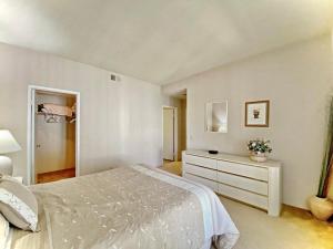 Desert Falls Golf, 1st Floor, PoolGymGolf View