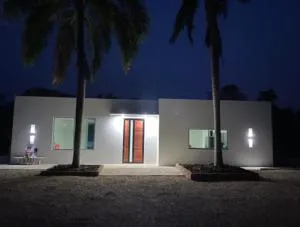 Casa Blanca Girardot Melgar - Callejón